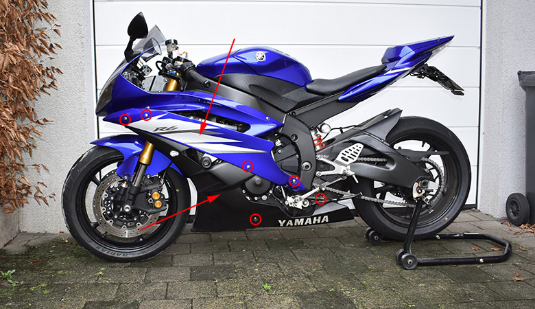 Seitenverkleidung an einer Yamaha R6 