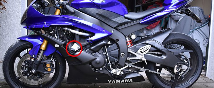 Sturzpads montieren – Yamaha R6 RJ11 RJ15