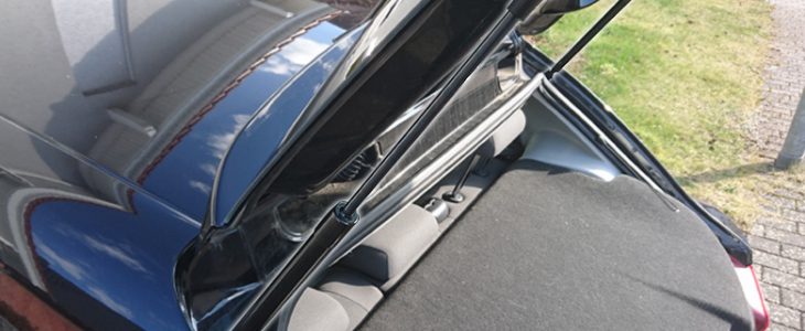Gasfeder / Heckklappendämpfer wechseln – Seat Ibiza 6J