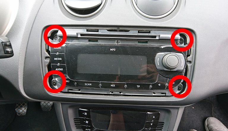 Tomzz Audio Radioblende Für Seat Ibiza 6J 2008-2013 - Metallschacht Schwarz