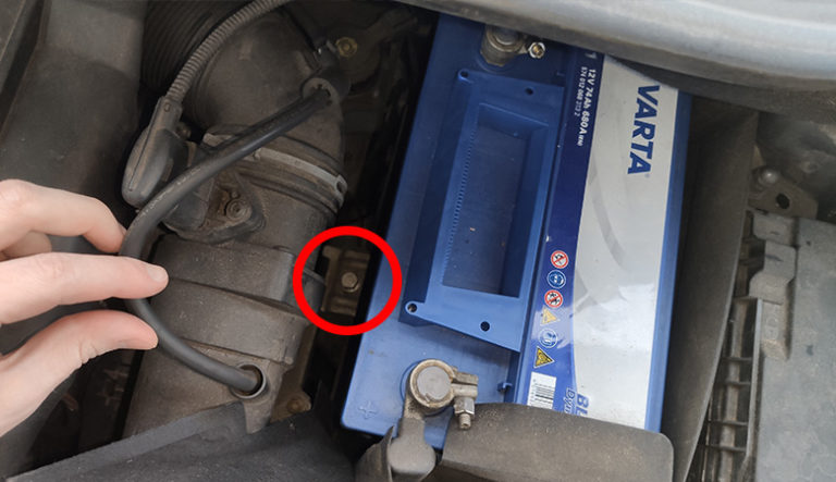 Vw Golf 6 Schlüssel Batterie Wechseln Batterie wechseln / ausbauen – VW Golf 6 / VW Touran